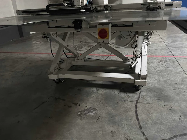 Juki ams-224en computergestuurde industriële naaimachine - afbeelding 4 van  13