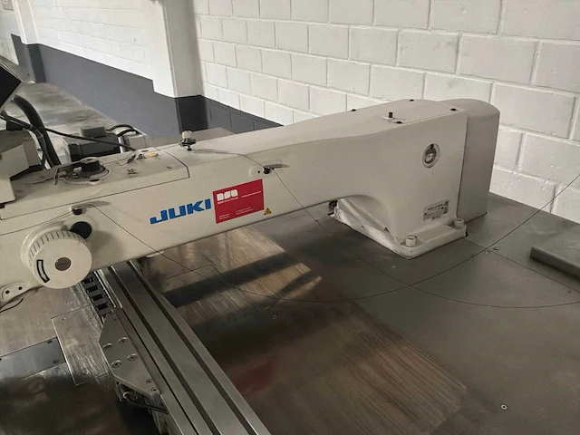 Juki ams-224en computergestuurde industriële naaimachine - afbeelding 14 van  14