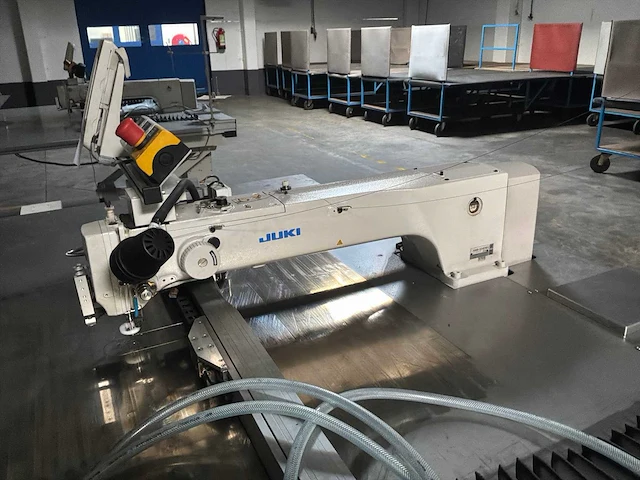 Juki ams-224en computergestuurde industriële naaimachine - afbeelding 7 van  13