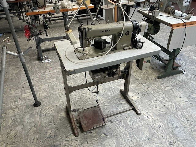 Juki dln-415-2 naaimachine met naaldtransport - afbeelding 2 van  8