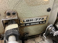 Juki lbh 773 knoopsgaten naaimachine (2x) - afbeelding 9 van  9