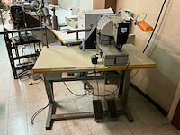 Juki lbh-790 naaimachine - knoopsgaten - afbeelding 1 van  10