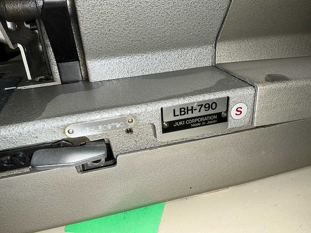 Juki lbh-790 naaimachine - knoopsgaten - afbeelding 7 van  10