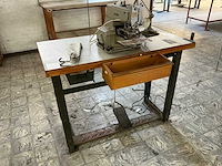 Juki mb 373 knopenaanzetmachine - afbeelding 4 van  4
