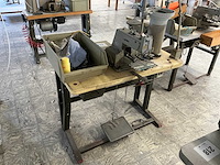 Juki mb 373 knopenaanzetmachine - afbeelding 3 van  3