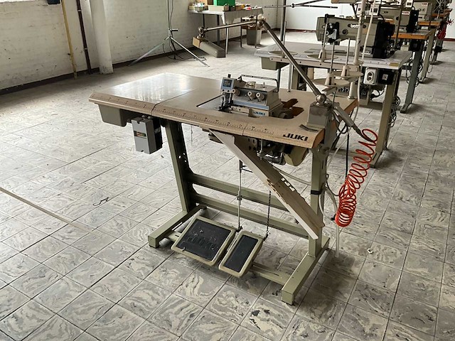 Juki mo 2504 n overlock machine - afbeelding 1 van  10