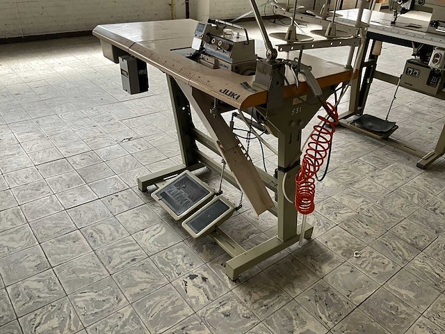 Juki mo 2504 n overlock machine - afbeelding 6 van  10