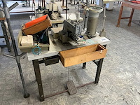 Juki z032 mb-373 knopen aanzet machine - afbeelding 2 van  9