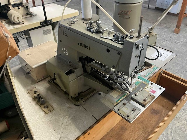 Juki z032 mb-373 knopen aanzet machine - afbeelding 3 van  9