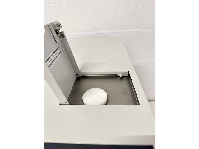 Julabo - presto a30 temperatuurregelings-/processysteem - diverse laboratoriumapparatuur - afbeelding 5 van  7