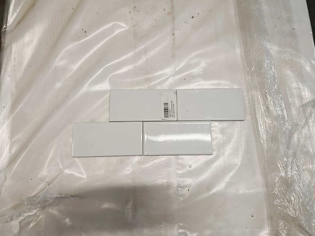 Jumbo oclat wit glans wandtegel 7,5x15 cm 24 m² - afbeelding 1 van  3