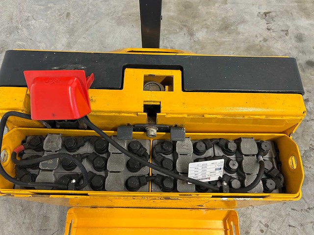 Jungheinrich - 2001 - ele16 - elektrische palletwagen - afbeelding 2 van  5