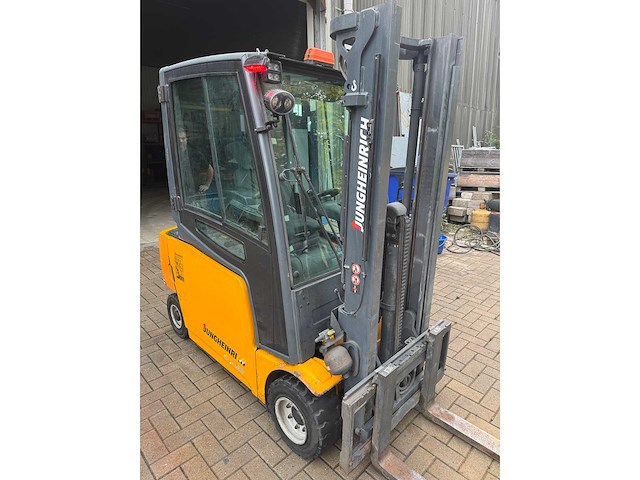 Jungheinrich - 2015 - efg320 - jungheinrich 2t elektrische heftruck lifthoogte 3,1 m - afbeelding 4 van  8