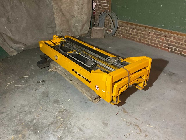 Jungheinrich 2500 triplex mast - afbeelding 1 van  6