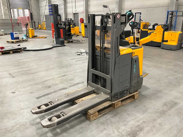 Jungheinrich erd 220 stapelaar - afbeelding 1 van  14