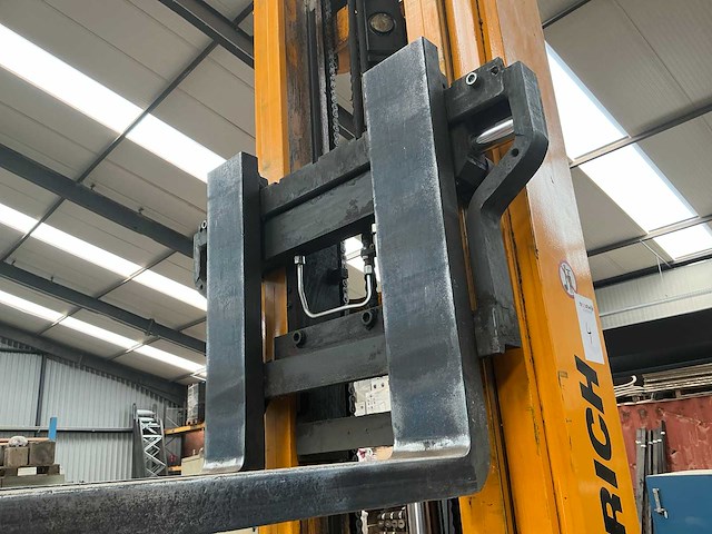 Jungheinrich etm214 reach truck - afbeelding 2 van  16