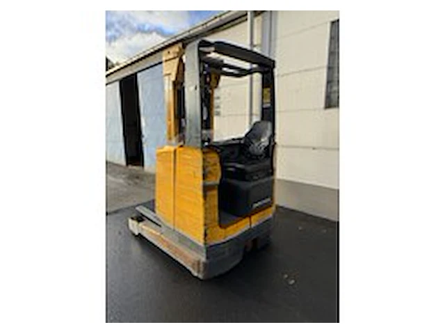 Jungheinrich etv214 reachtruck - afbeelding 1 van  9