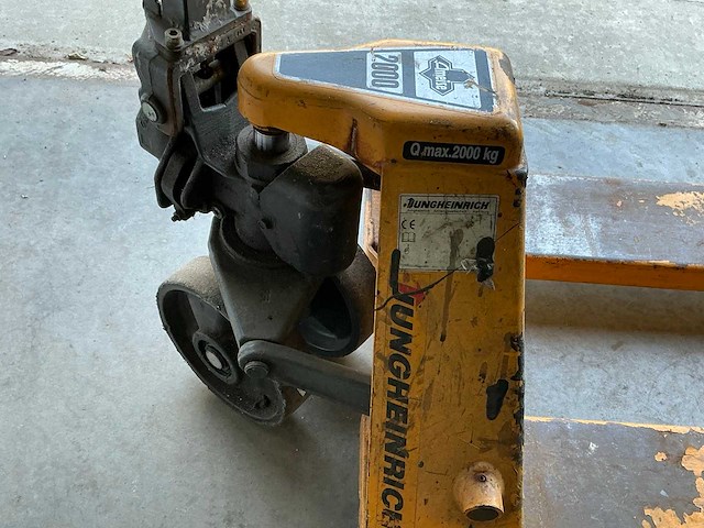 Jungheinrich hand hydraulische palletwagen - afbeelding 3 van  3