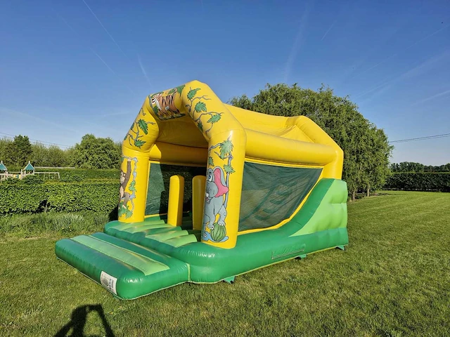 Jungle slide 6m x 4,5m inclusief blower springkasteel - afbeelding 2 van  2