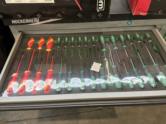 Jungwille jw48xxl black edition 272-delige gereedschapswagen (ongebruikt) - afbeelding 8 van  12