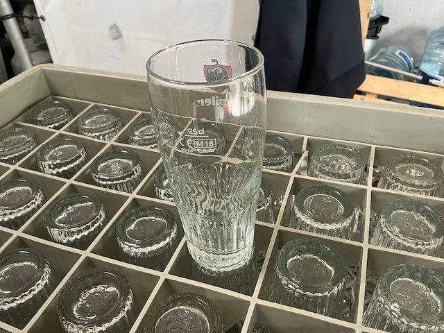Jupiler glazen (780x) - afbeelding 3 van  4