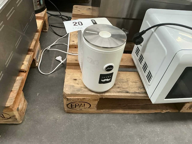 Jura cool control melkkoeler - afbeelding 1 van  3