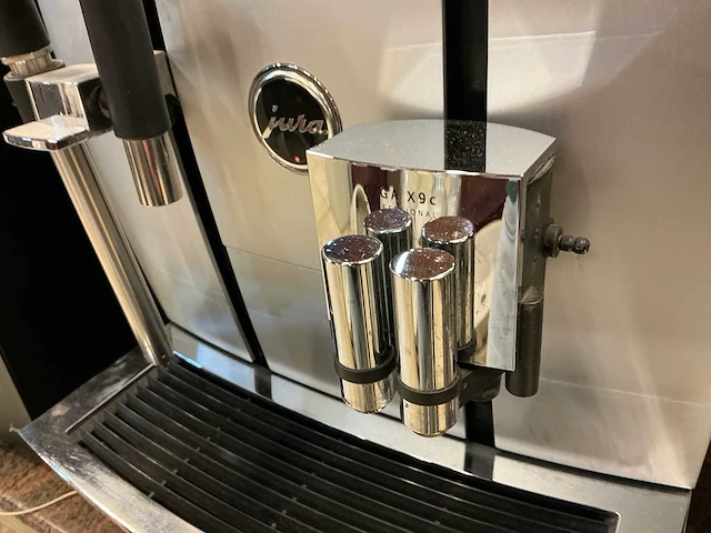 Jura giga x9c koffiemachine - afbeelding 3 van  5