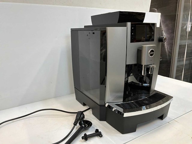 Jura w4 koffiemachine - afbeelding 2 van  9