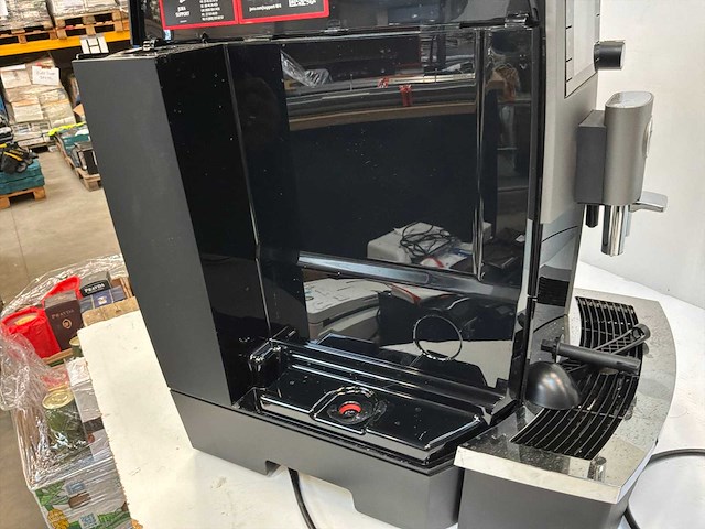 Jura w4 koffiemachine - afbeelding 8 van  9