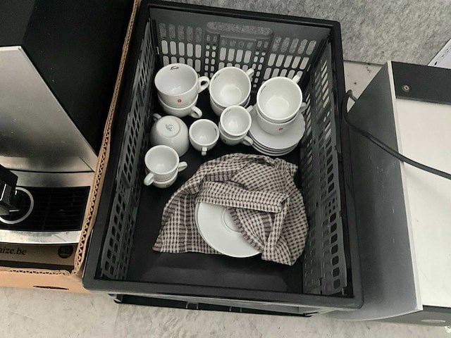 Jura x8 platin 739 koffiemachine/apparaat en toebehoren - afbeelding 3 van  19