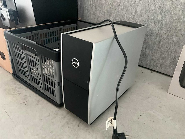 Jura x8 platin 739 koffiemachine/apparaat en toebehoren - afbeelding 8 van  19