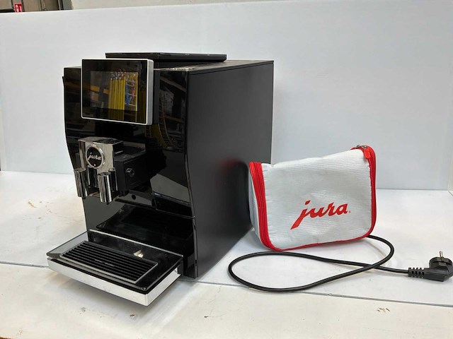 Jura z8 koffiemachine - afbeelding 1 van  9