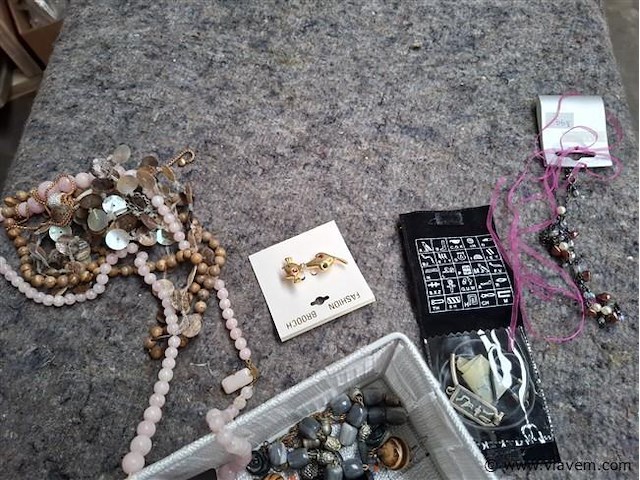 Juwelen - afbeelding 3 van  3