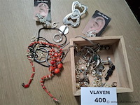 Juwelen - afbeelding 2 van  2