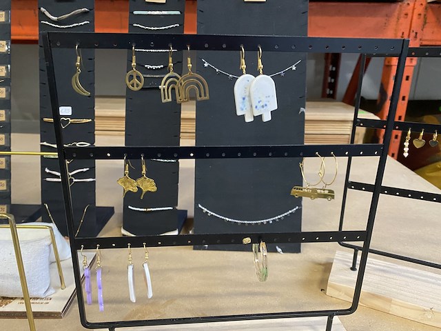 Juwelenhouders met inhoud - afbeelding 2 van  4