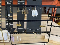 Juwelenhouders met inhoud - afbeelding 2 van  4