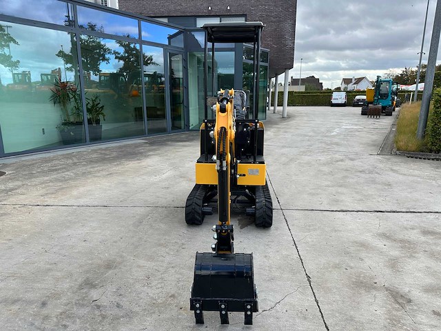 Jvc Demolition Machine Jvc - 2025 - kv12 - minigraafmachine Kavel nummer: 30584 - AlleVeilingen