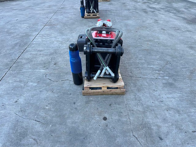 Jwb - 2025 - 750 - hydraulische hamer - afbeelding 11 van  13