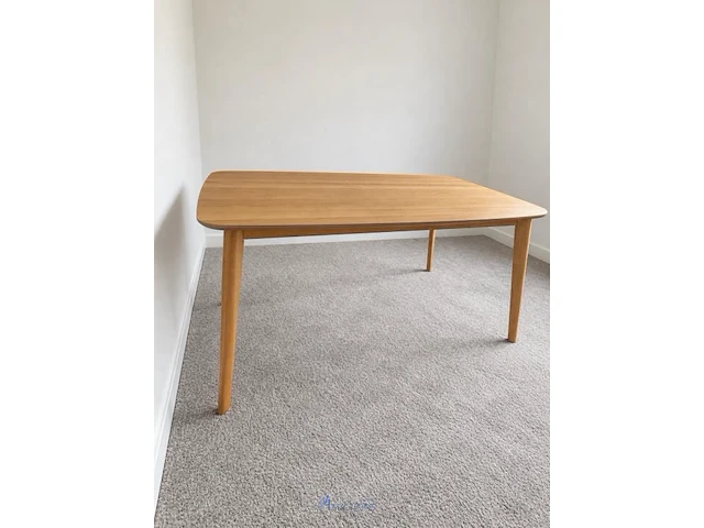 Jysk houten tafel – 150 × 90 cm - afbeelding 1 van  4