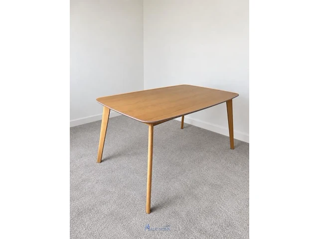 Jysk houten tafel – 150 × 90 cm - afbeelding 2 van  4