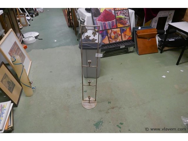 Kaarsenhouder in metaal - afbeelding 1 van  1