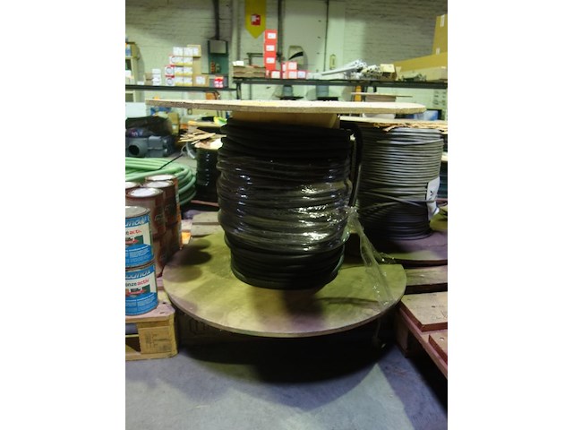 Kabel op rol - afbeelding 1 van  2