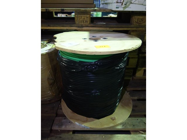 Kabel op rol - afbeelding 1 van  2