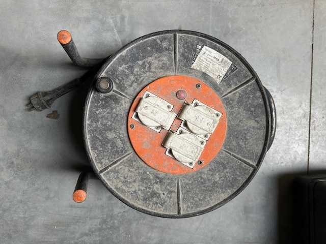Kabelhaspels - various contractor materials (2x) - afbeelding 1 van  4