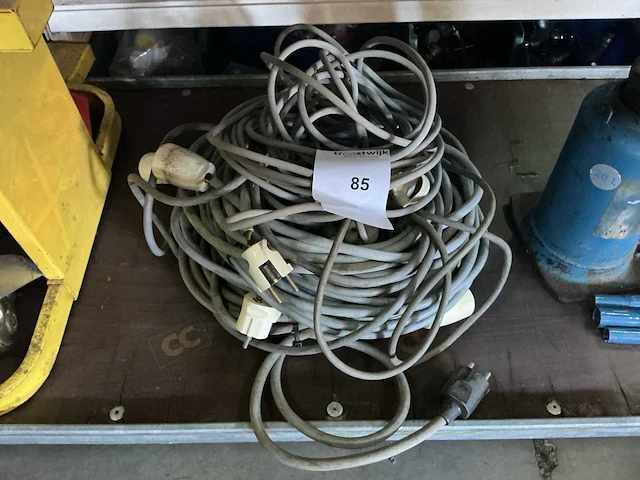 Kabelhaspels en verlengsnoeren - afbeelding 1 van  2
