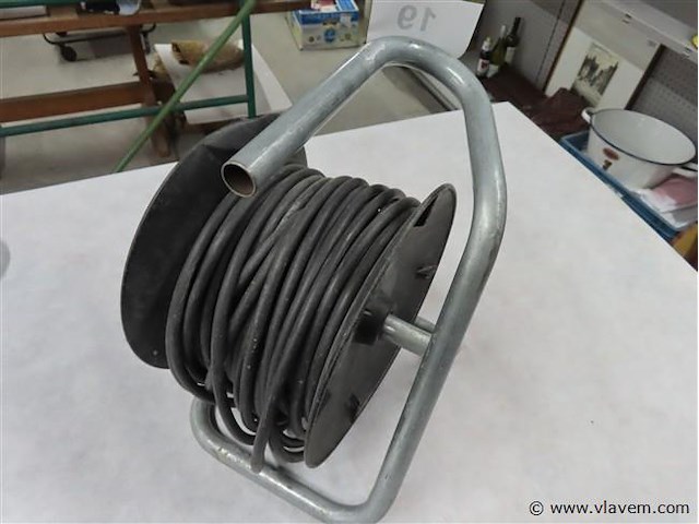 Kabelrol - afbeelding 2 van  3