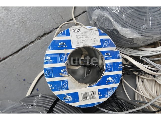 Kabels voor internet, telefoon, alarm - afbeelding 6 van  14