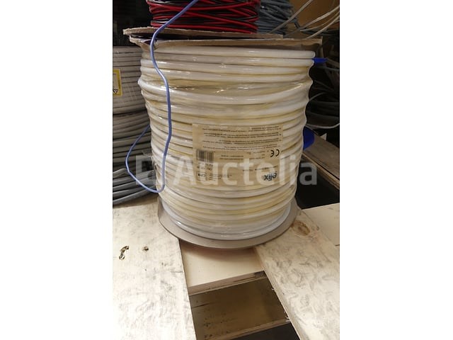 Kabels voor tv, speaker, internet - afbeelding 9 van  9