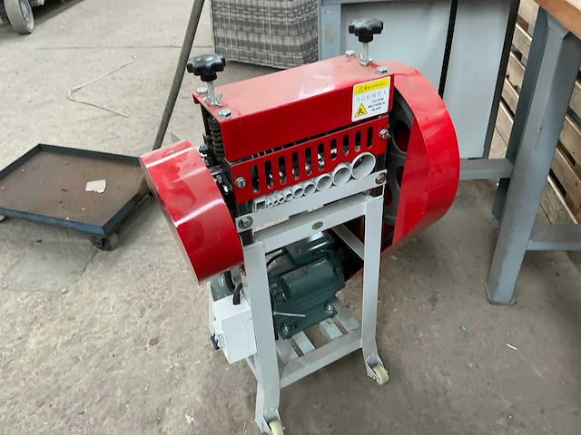 Kabelstripmachine - afbeelding 5 van  7