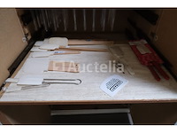 Kabinet met inhoud - afbeelding 2 van  18